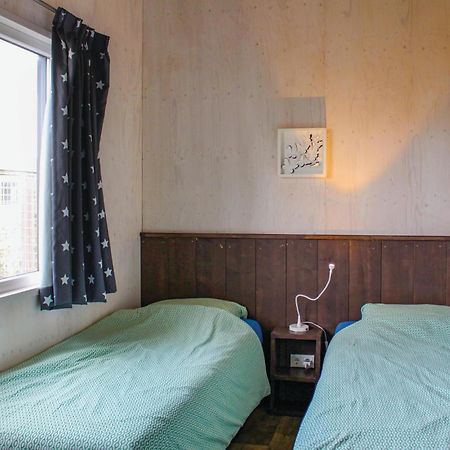Beautiful Home In Sint-Annaland With Wifi Екстериор снимка